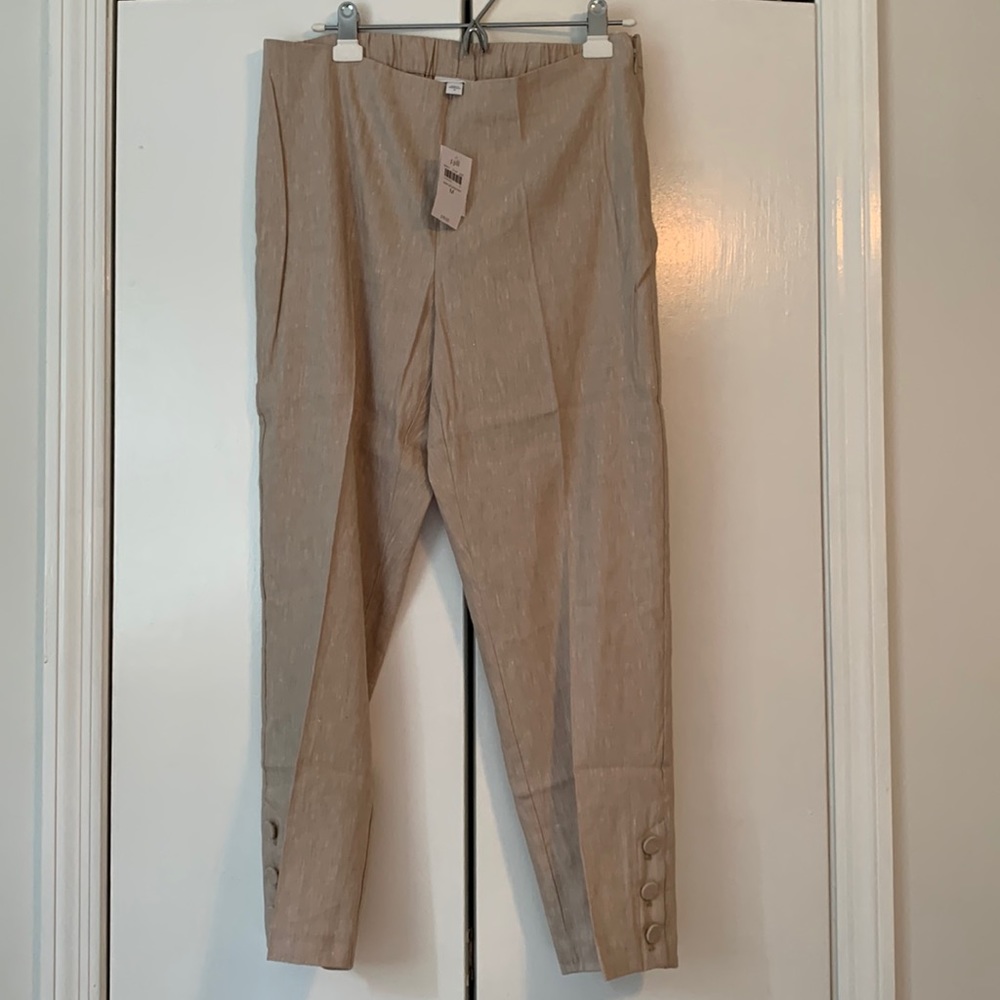 Tan, cream J. Jill stretch linen capris, size Medium, NWT.